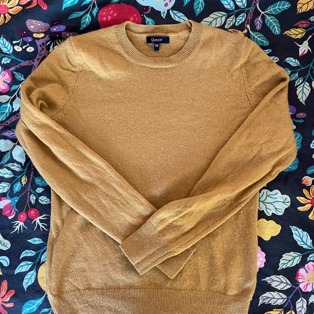Quince Gold/Mustard Cashmere Crewneck Sweater